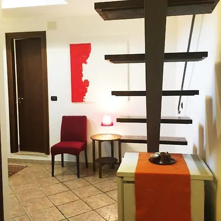Apartment 25